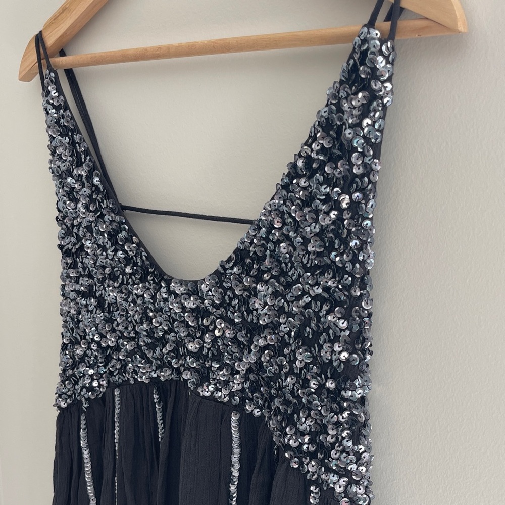 New with tags!! Free People Black Sequin Mini Dress - Picture 4 of 9